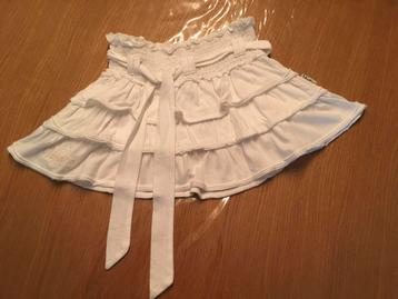 TE KOOP: prachtig spierwit rokje van Vingino maat 3/98 ZGAN beschikbaar voor biedingen