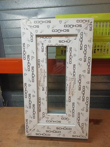 Kunststof Draai kozijn   b34 x h60 cm Wit  -2383- beschikbaar voor biedingen