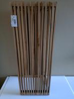 Te koop hoog bijzettafeltje van latjes hout 70x25x24 cm, Huis en Inrichting, Tafels | Bijzettafels, Ophalen, Rechthoekig, Minder dan 55 cm