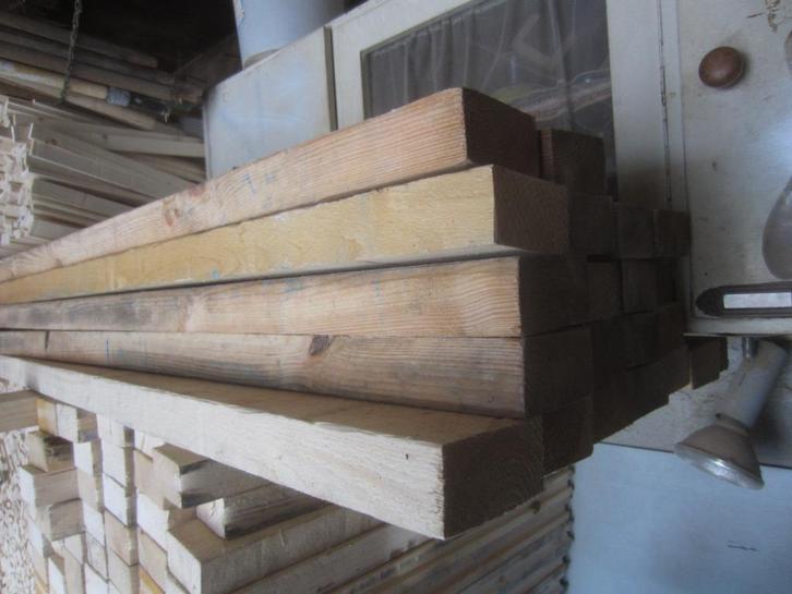 >100 Stevige dikke grenenhouten balken (93x47 mm), Doe-het-zelf en Verbouw, Hout en Planken, Zo goed als nieuw, Balk, Vuren, Minder dan 200 cm