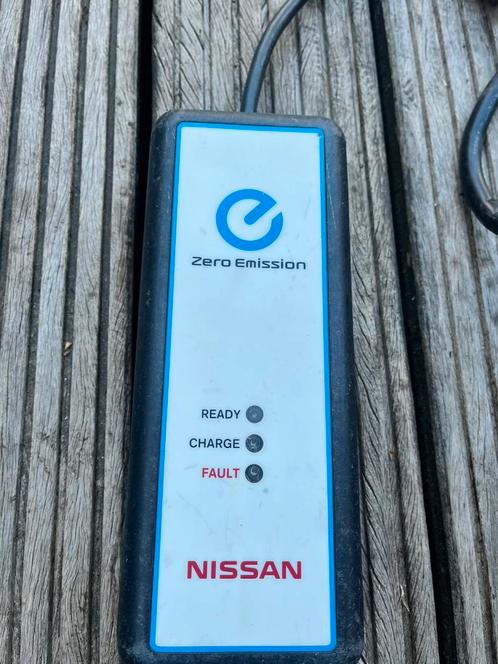 Nissan 10A 240V 1 fase type 1 thuislader SAE J1772, Auto diversen, Laadpalen, Gebruikt, Laadkabel, Ophalen of Verzenden