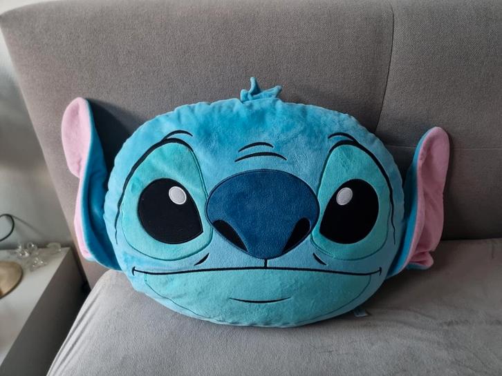 Origineel Disney Stitch Kussen - Nieuw!, Huis en Inrichting, Woonaccessoires | Kussens, Nieuw, Blauw, Overige vormen, Ophalen of Verzenden