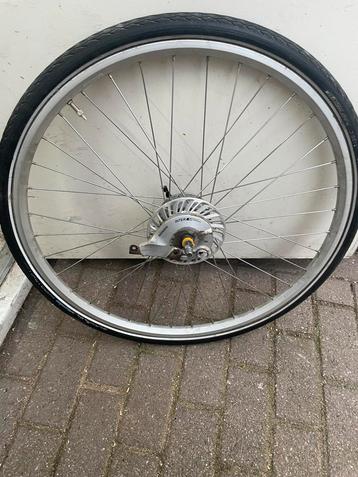 28 inch wiel met nexus 8 naafversnellingen beschikbaar voor biedingen