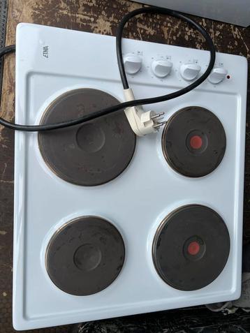 Nieuw!! ETNA KEV158WIT - Vrijstaande Elektrische Kookplaat beschikbaar voor biedingen