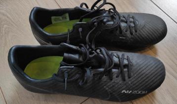 Voetbalschoenen Nike, maat 41 beschikbaar voor biedingen