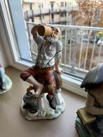 Man op vat met bier pul, Verzamelen, Beelden en Beeldjes, Ophalen, Gebruikt, Mens