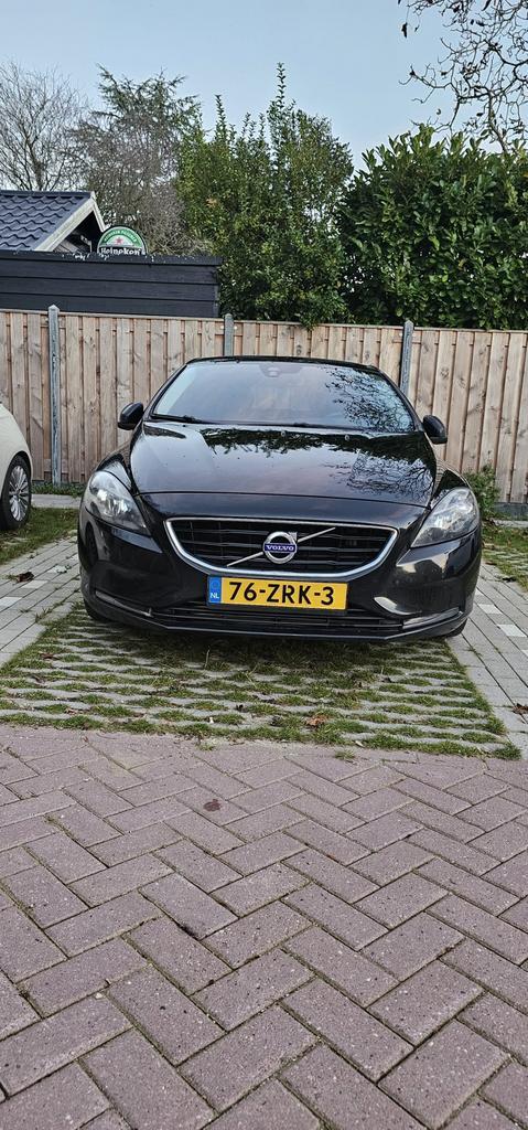 Volvo V40 1.6 D2 115PK 2013 Zwart, Auto's, Volvo, Particulier, V40, Achteruitrijcamera, Airbags, Airconditioning, Alarm, Bluetooth