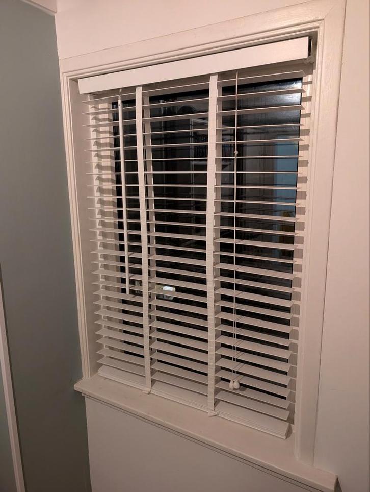 2x Luxaflex, Huis en Inrichting, Stoffering | Gordijnen en Lamellen, Gebruikt, 100 tot 150 cm, 50 tot 100 cm, Wit, Ophalen