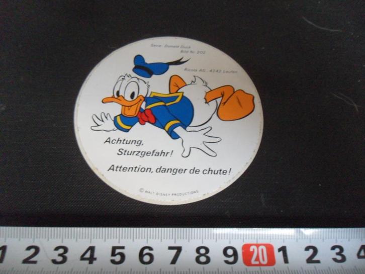 sticker strip donald duck achtung sturzgefahr attention dang, Verzamelen, Stickers, Zo goed als nieuw, Bedrijf of Vereniging, Ophalen
