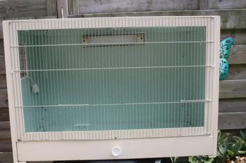 Te koop: Broedkooi Uitvliegkooi 89x62x41 hout beschikbaar voor biedingen