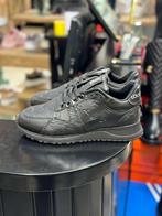 Zwarte Louis Vuitton Sneakers, Ophalen of Verzenden, Zo goed als nieuw, Zwart, Sneakers of Gympen