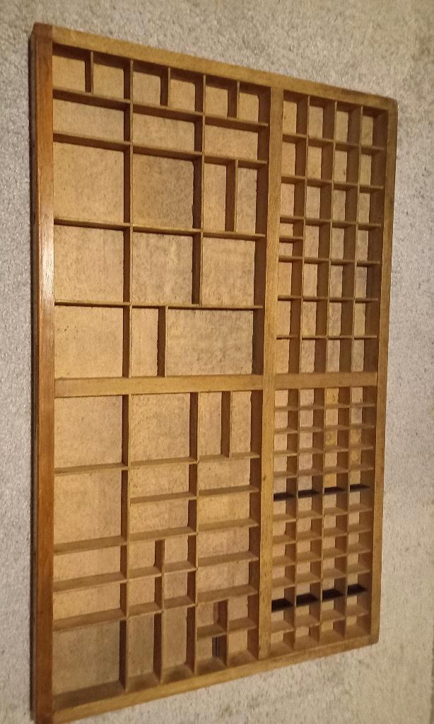 3 echte ouderwetse letterbakken afkomstig van drukkerij, Huis en Inrichting, Woonaccessoires | Wanddecoraties, Gebruikt, Ophalen