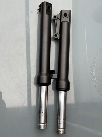 La souris sourini/ agm vx50/ gy6 voorvorkpoten beschikbaar voor biedingen
