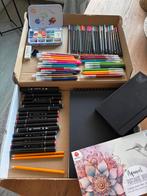 Tekenen en kleuren set, Hobby en Vrije tijd, Tekenen, Ophalen of Verzenden, Zo goed als nieuw, Potlood of Stift