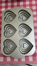 Nordic Ware bakvorm hartjes, Ophalen of Verzenden, Zo goed als nieuw, Taarten, Bakvorm