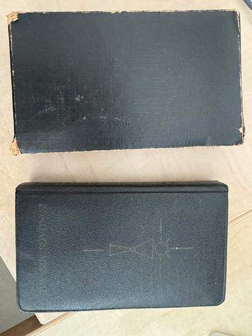 Zondags missal en bijbehorende 1e communie kaartjes beschikbaar voor biedingen
