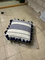 Nieuw Zara Home poef Kussen - Blauw/Wit, Huis en Inrichting, Woonaccessoires | Kussens, Ophalen of Verzenden, Zo goed als nieuw