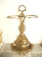 Geel koperen paraplubak, Ophalen, Overige materialen