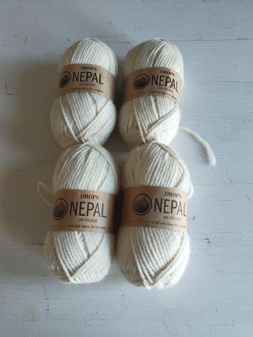 4 bollen Nepal Drops beschikbaar voor biedingen