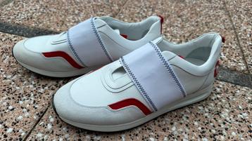 DUCA DEL COSMA - CENTURION GOLFSCHOENEN (HEREN, MAAT 45) beschikbaar voor biedingen
