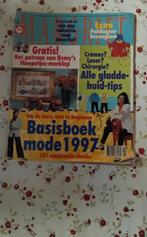 Margriet Extra - Basisboek Mode 1997, Boeken, Tijdschriften en Kranten, Ophalen of Verzenden, Gelezen, Damesbladen