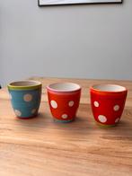 Set van 3 vrolijke mokken met stippen handbeschilderde stijl, Huis en Inrichting, Gebruikt, Keramiek, Ophalen of Verzenden, Overige stijlen
