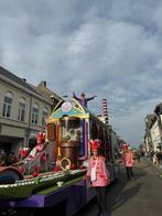 Zeer mooie Carnavalswagen thema Chocoladefabriek Willy Wonka, Carnaval, Gebruikt, Kostuum, Ophalen