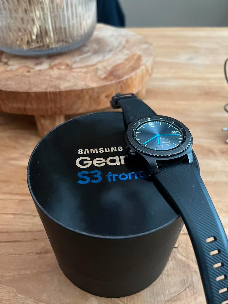Samsung Gear S3 frontier smartwatch, Sieraden, Tassen en Uiterlijk, Smartwatches, Zo goed als nieuw, Android, Zwart, Afstand, Calorieverbanding