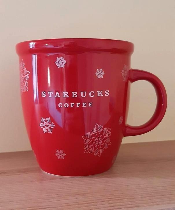 Starbucks Kerst Mok Rood, uitgegeven 2007, Huis en Inrichting, Keuken | Servies, Zo goed als nieuw, Kop(pen) en/of Schotel(s)