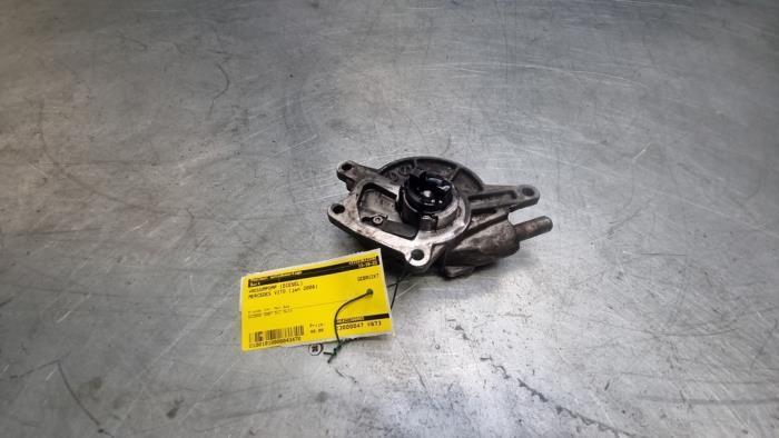 Vacuumpomp (Diesel) van een Mercedes Vito, Auto-onderdelen, Motor en Toebehoren, Mercedes-Benz, Gebruikt, 3 maanden garantie, Ophalen of Verzenden