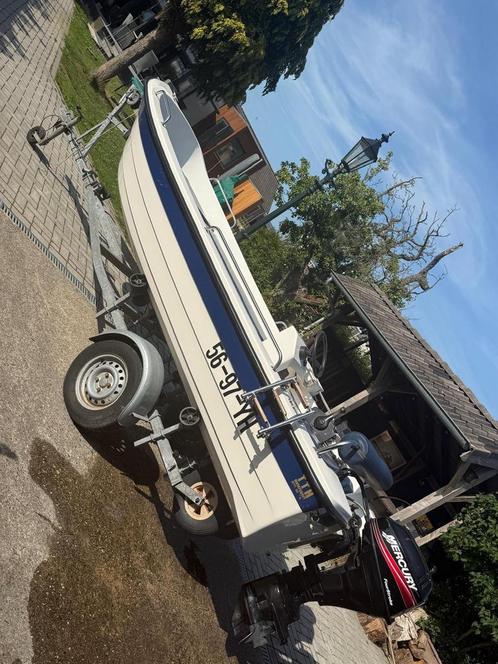 Te koop aangeboden een zeer nette Family 435 consolboot., Watersport en Boten, Vis- en Consoleboten, Zo goed als nieuw, 10 tot 30 pk