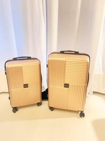 Gouden Koffers Set (XL & L) - Gebruikt beschikbaar voor biedingen