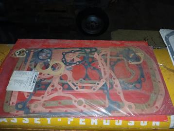 John Deere pakkingen 2250 2180 2020 2130 2450 2650 2850 beschikbaar voor biedingen