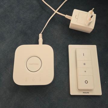 Philips Hue Bridge + Dimswitch beschikbaar voor biedingen