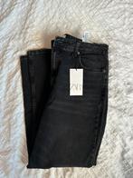 Zara mom jeans maat 46, Kleding | Dames, Spijkerbroeken en Jeans, Overige jeansmaten, Ophalen of Verzenden, Zo goed als nieuw