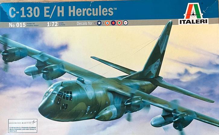 Italeri C-130 E/H Hercules 1/72. NL DECALS & verlengset, Hobby en Vrije tijd, Modelbouw | Vliegtuigen en Helikopters, Zo goed als nieuw