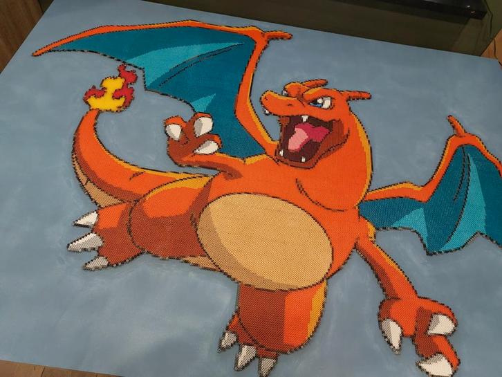LIFESIZE Pokémon Charizard pixel art schilderij, Spelcomputers en Games, Games | Overige, Zo goed als nieuw, 1 speler, Vanaf 3 jaar