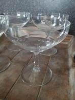 Likeur glazen op voet., Antiek en Kunst, Antiek | Glas en Kristal, Ophalen of Verzenden