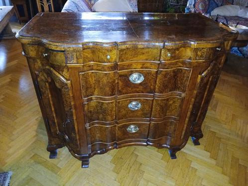 Antieke ladenkast/commode wortelnoten Anno circa 1770 -1800, Huis en Inrichting, Kasten | Ladekasten, Gebruikt, 100 tot 150 cm