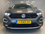 Volkswagen T-Roc 1.0 TSI -116 PK ! Style Business | CAMERA |, Stof, Gebruikt, Origineel Nederlands, Handgeschakeld