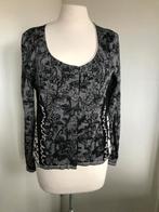Eva & Claudi vestje zwart wit gebreid bloemenpatroon Maat M, Kleding | Dames, Verzenden, Zo goed als nieuw, Maat 38/40 (M), Zwart