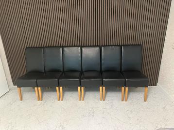 Eetstoelen 6 beschikbaar voor biedingen