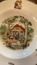 Warmhoudbordje Roodkapje, Antiek en Kunst, Antiek | Servies los, Ophalen of Verzenden