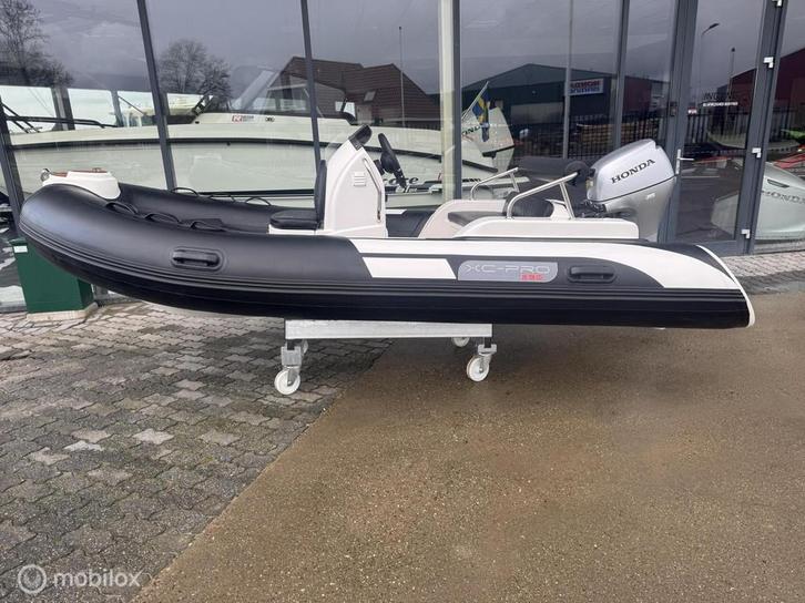Xc pro 390 Deluxe met Honda 20pk tender, Watersport en Boten, Rubberboten, Nieuw, Overige merken, Minder dan 70 pk, Benzine