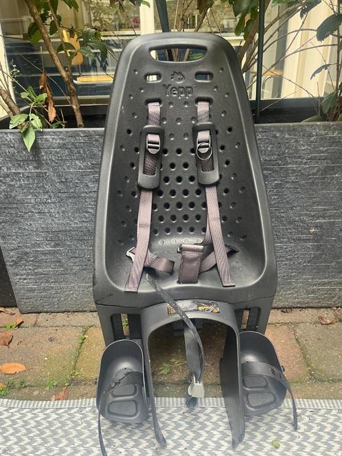 Thule Yepp Maxi EasyFit - Achterzitje (9m-6y), Fietsen en Brommers, Fietsaccessoires | Fietsstoeltjes, Zo goed als nieuw, Achterzitje