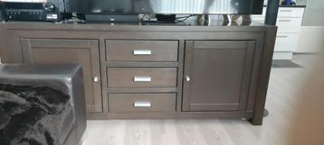 Dressoir  beschikbaar voor biedingen