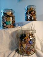 Potten met lossen ruwe stenen en trommelstenen., Verzamelen, Mineralen en Fossielen, Ophalen of Verzenden, Mineraal