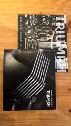 Triumph folders 2009 en 2010, Boeken, Motoren, Ophalen of Verzenden, Zo goed als nieuw