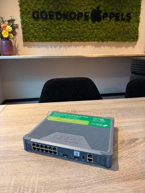 Juniper EX2300-C-12P | nieuw, Computers en Software, Netwerk switches, Nieuw, Ophalen