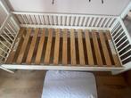 Peuterbed met huisje + matras, Ophalen, Gebruikt